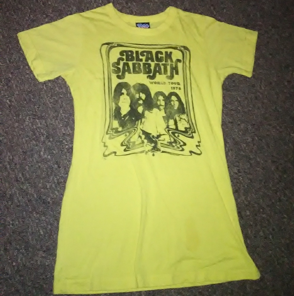 Black Sabbath shirt